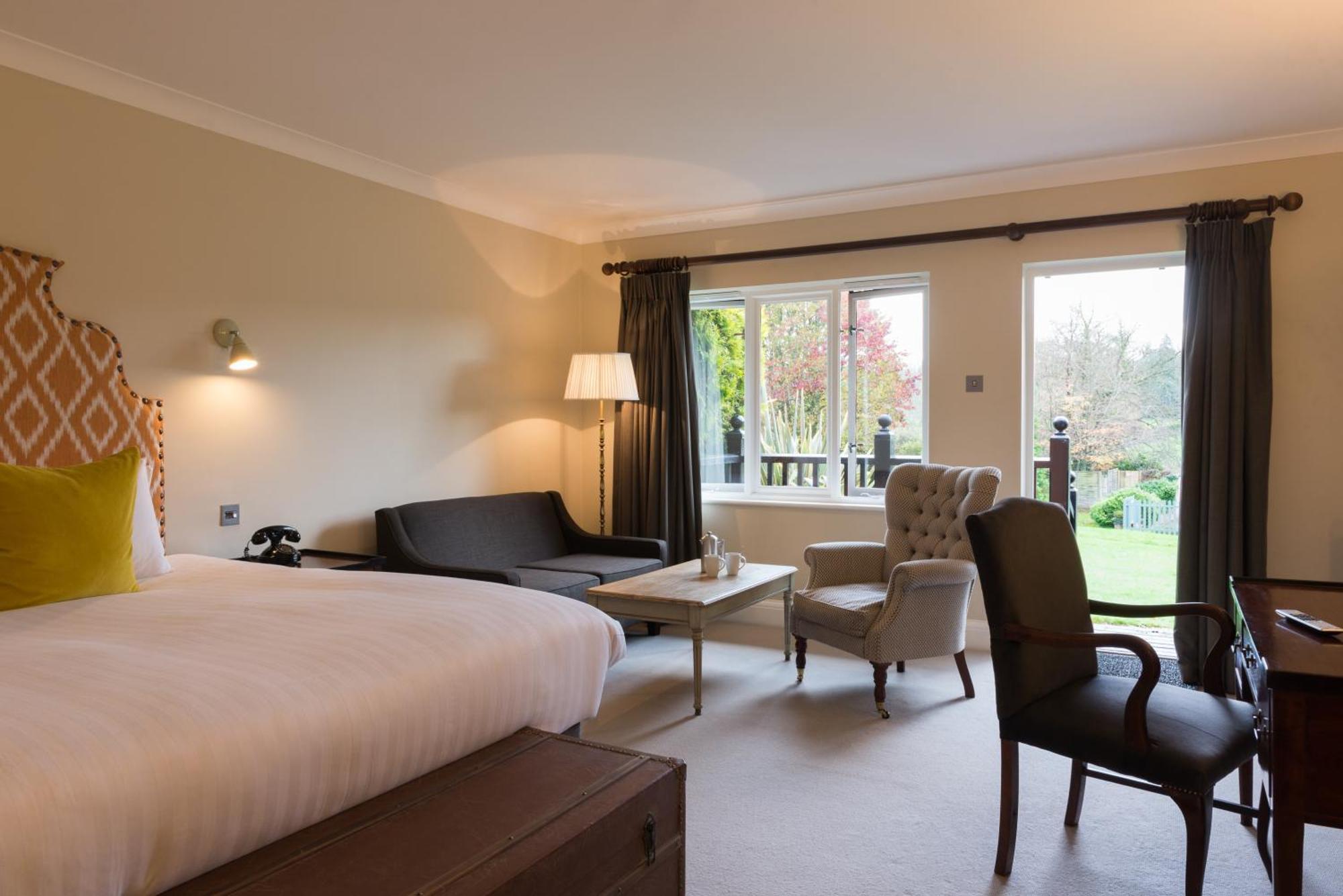 Burley Manor Hotel Exterior photo